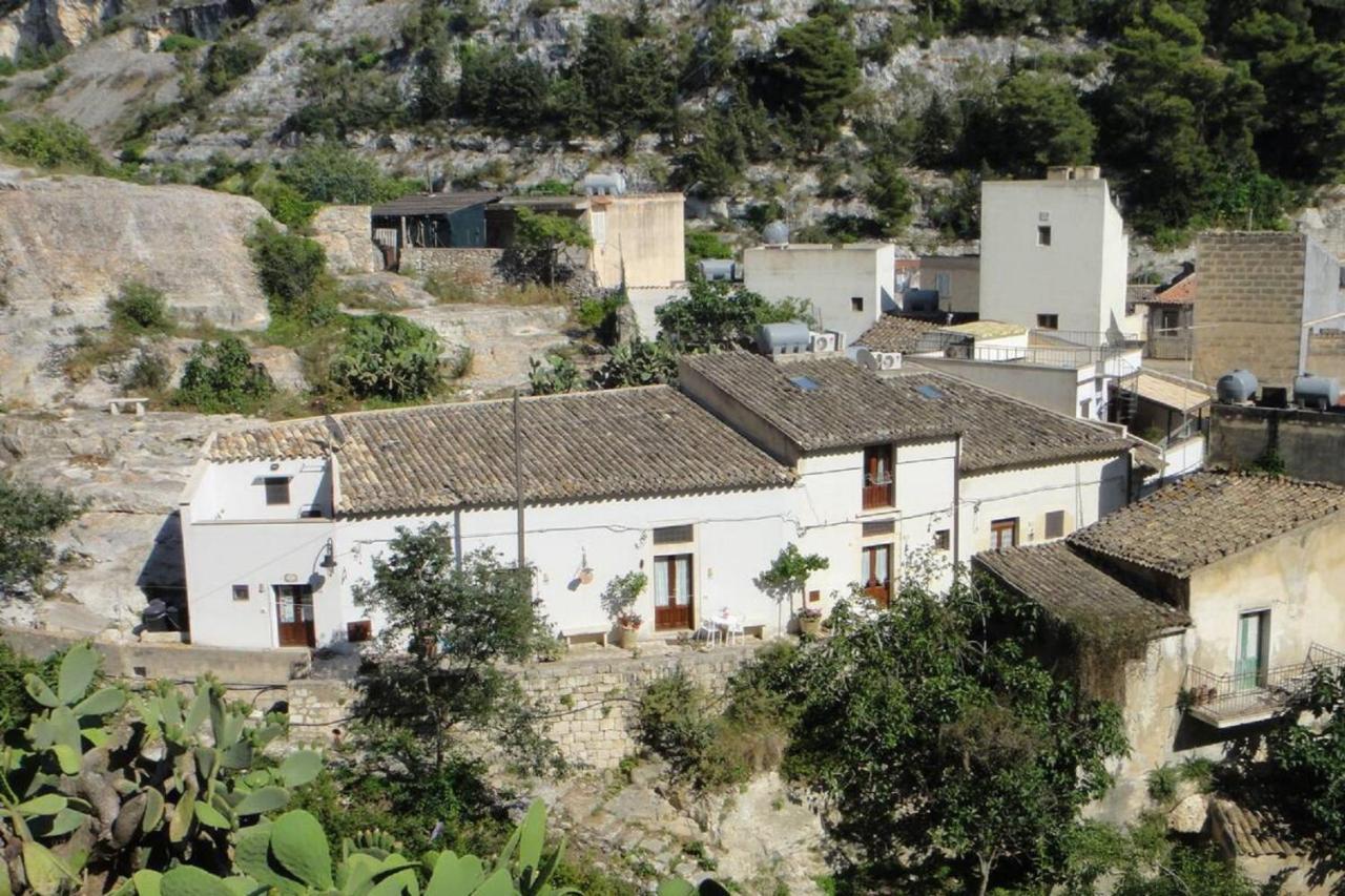 Lilibeth Houses - Charming & Lovely Views Scicli Luaran gambar