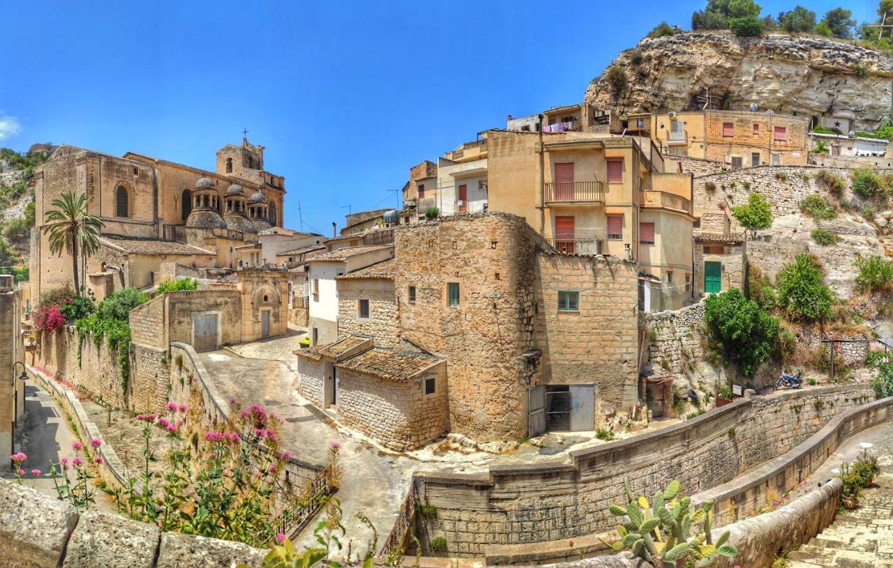 Lilibeth Houses - Charming & Lovely Views Scicli Luaran gambar